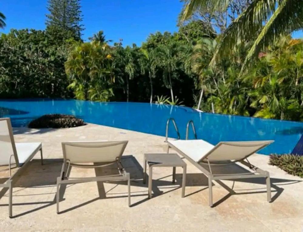 Royal Apartments 1 Bedroom Apartment Sea Views 세인트 제임스 외부 사진