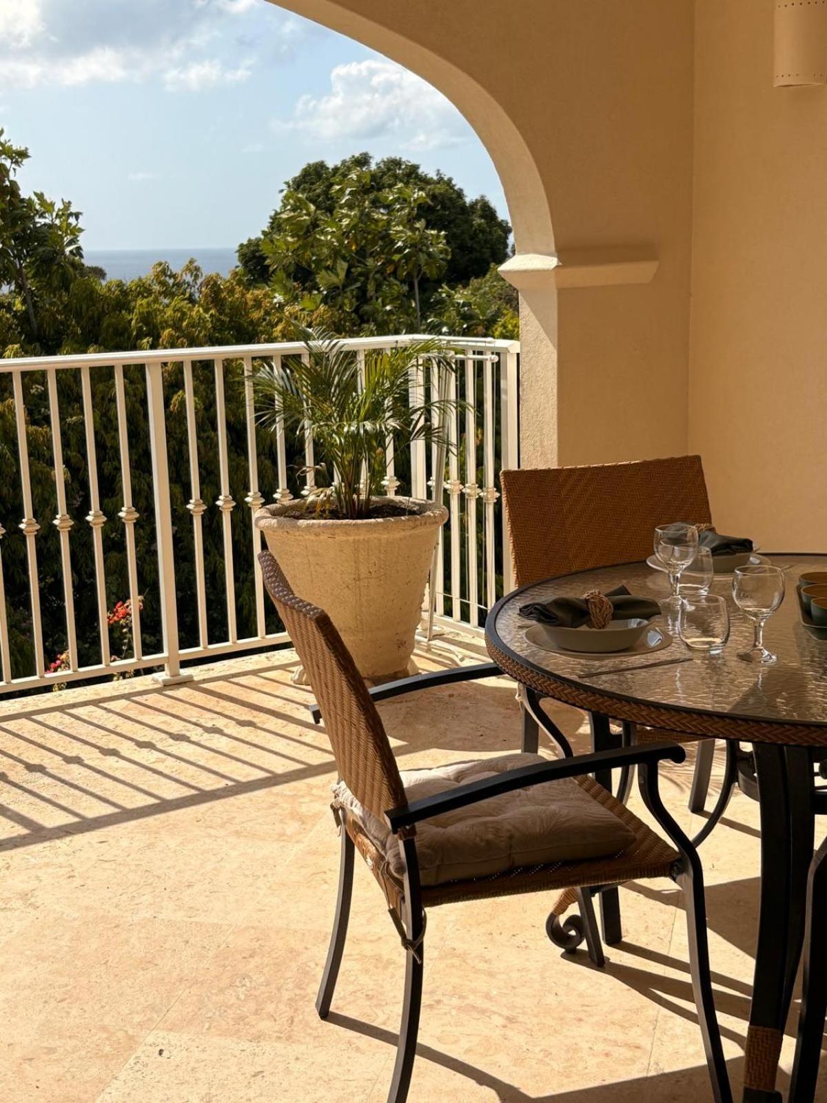 Royal Apartments 1 Bedroom Apartment Sea Views 세인트 제임스 외부 사진